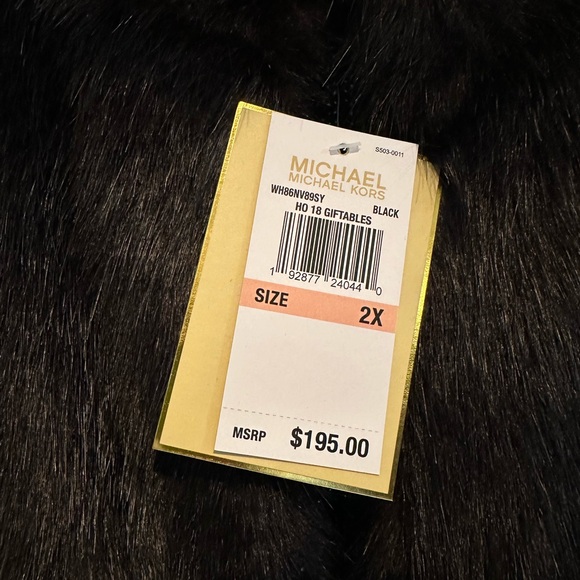 Michael Kors Black Faux Fur Vest - Picture 6 of 6